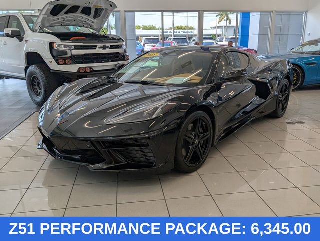 Used 2025 Chevrolet Corvette Stingray Premium Cpe w/ Z51 Performance Package RWD image 2