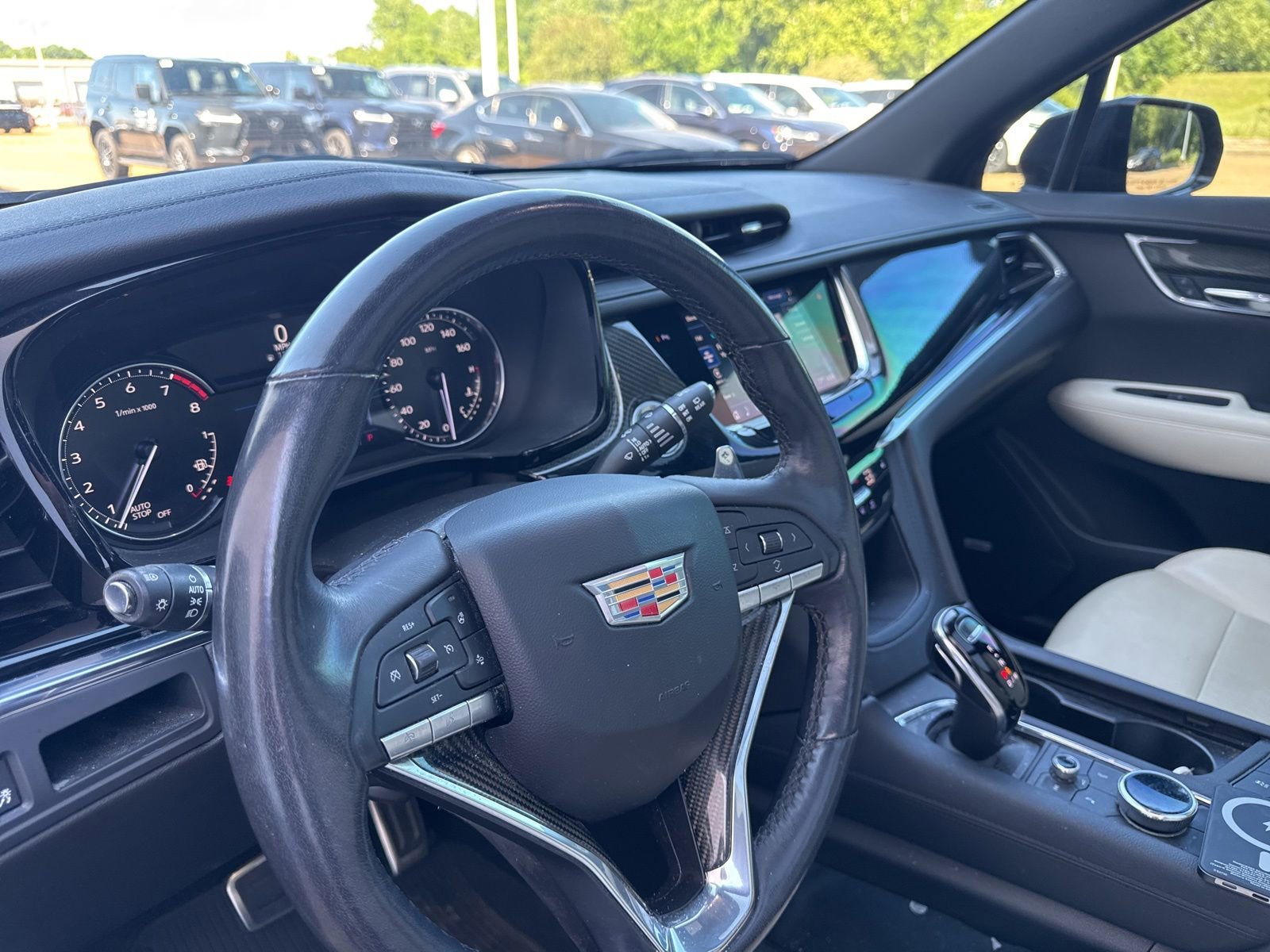 Used 2021 Cadillac XT6 Sport w/ LPO, Floor Liner Package AWD/4WD image 17