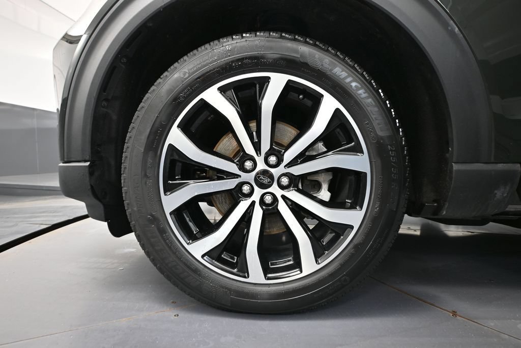 Used 2023 Ford Explorer ST-Line AWD/4WD image 16