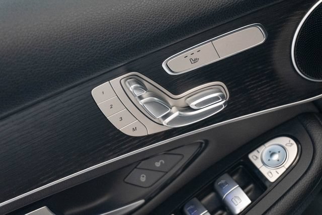 Used 2021 Mercedes-Benz GLC 300 image 5