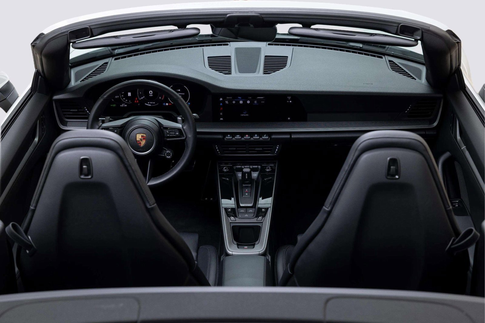 Used 2025 Porsche 911 Carrera image 32