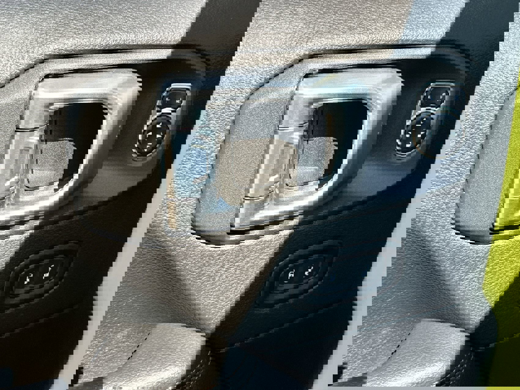 Used 2022 Jeep Wrangler Unlimited Rubicon w/ Trailer Tow Package image 13