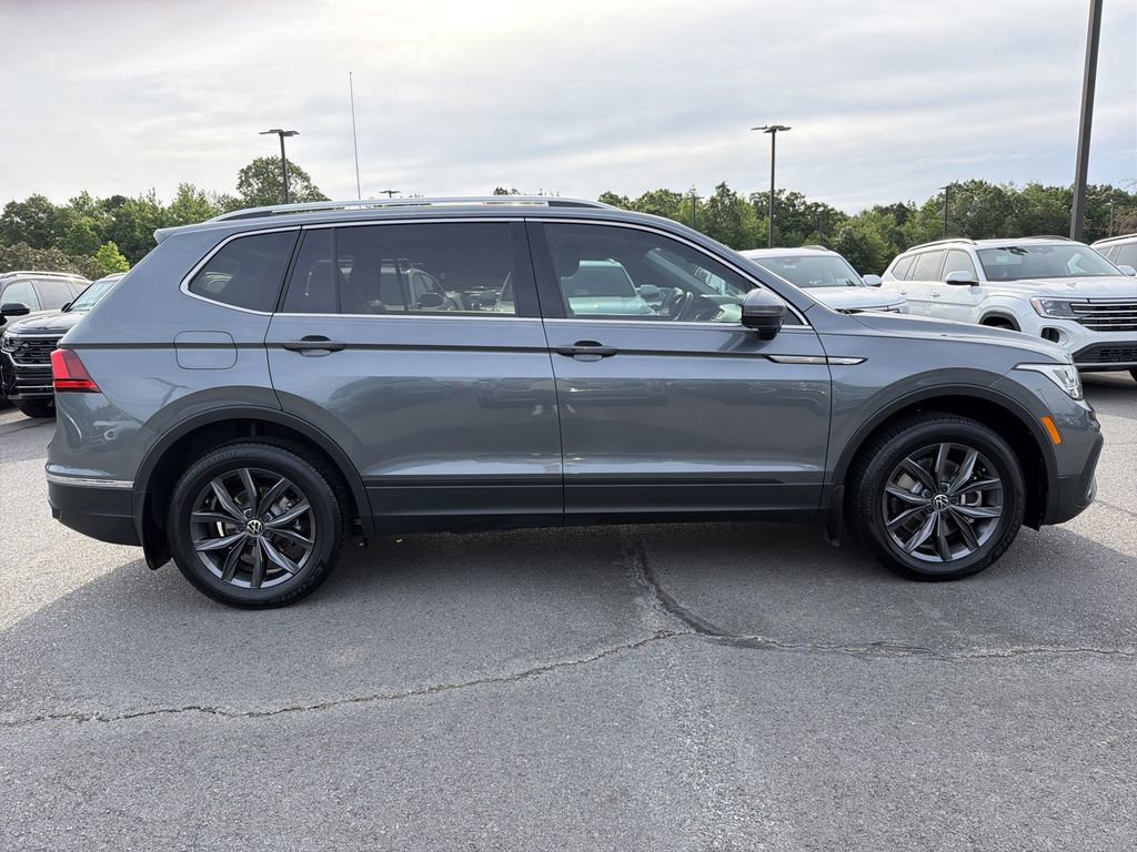 Used 2023 Volkswagen Tiguan SE FWD image 6