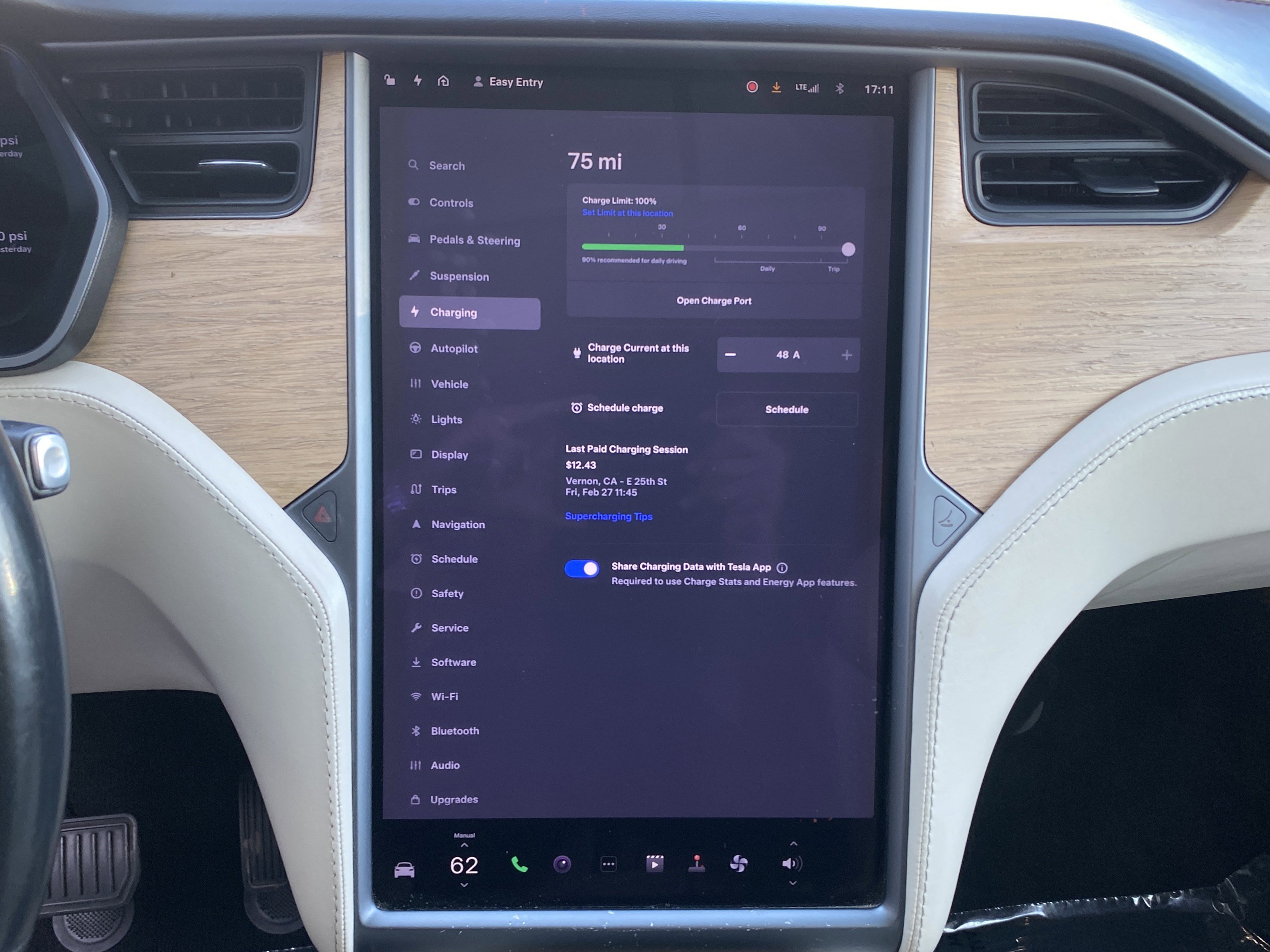 Used 2018 Tesla Model X 75D AWD/4WD image 16