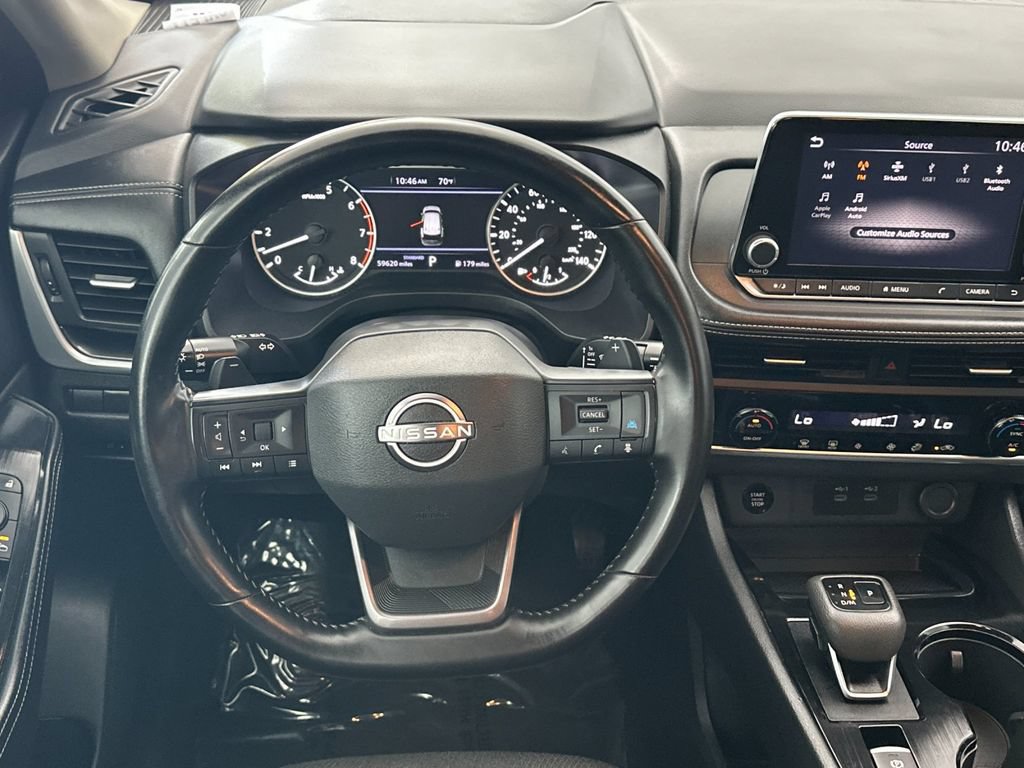 Used 2025 Nissan Rogue SV FWD image 13