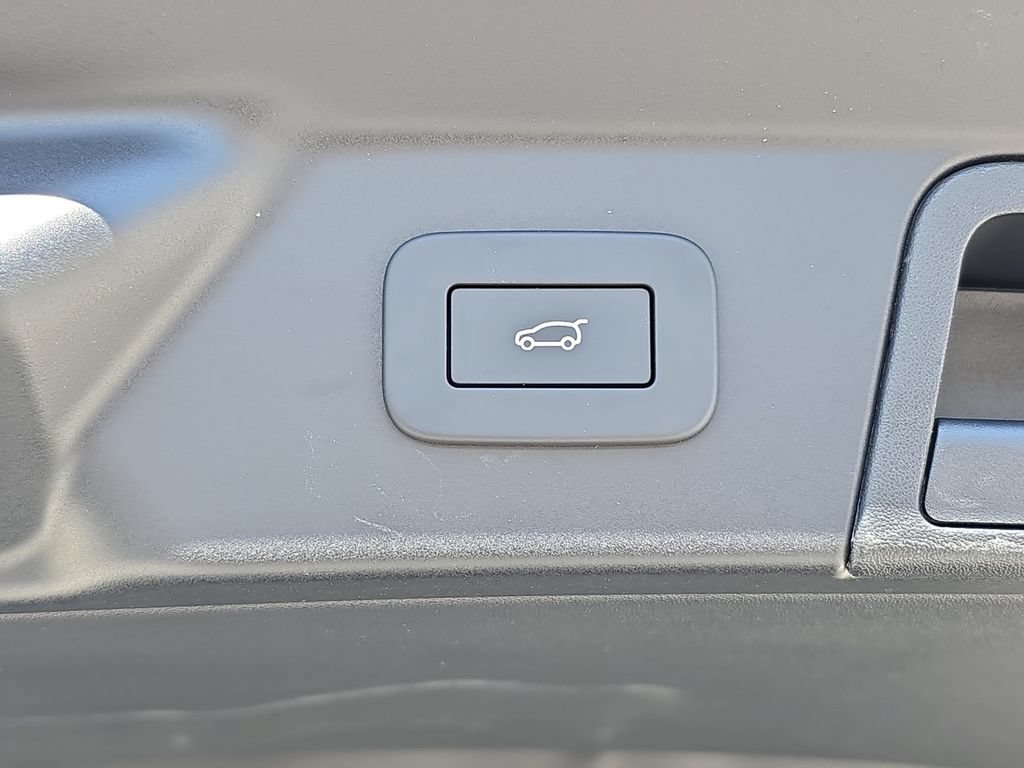 New 2026 Land Rover Range Rover Velar S AWD/4WD image 13