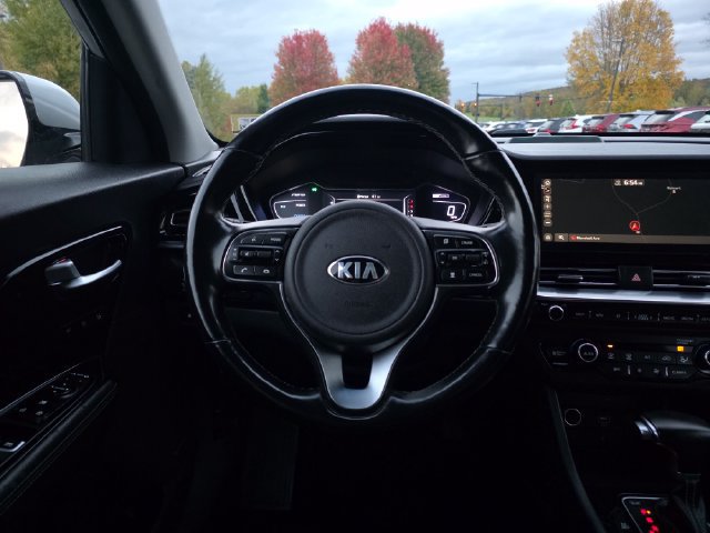 Used 2020 Kia Niro EX Premium FWD image 26