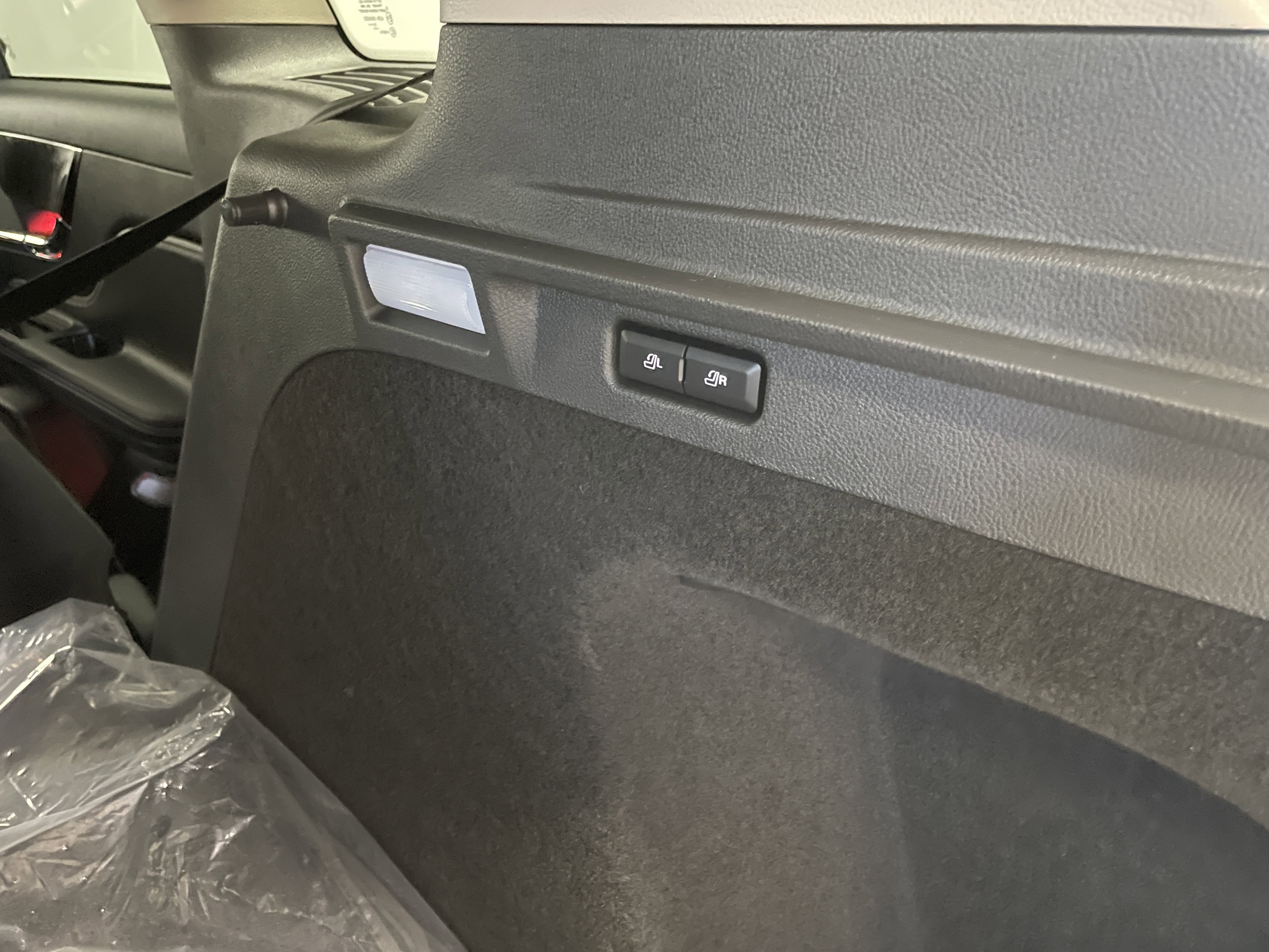 New 2025 Lincoln Corsair Reserve w/ Equipment Group 202A image 29