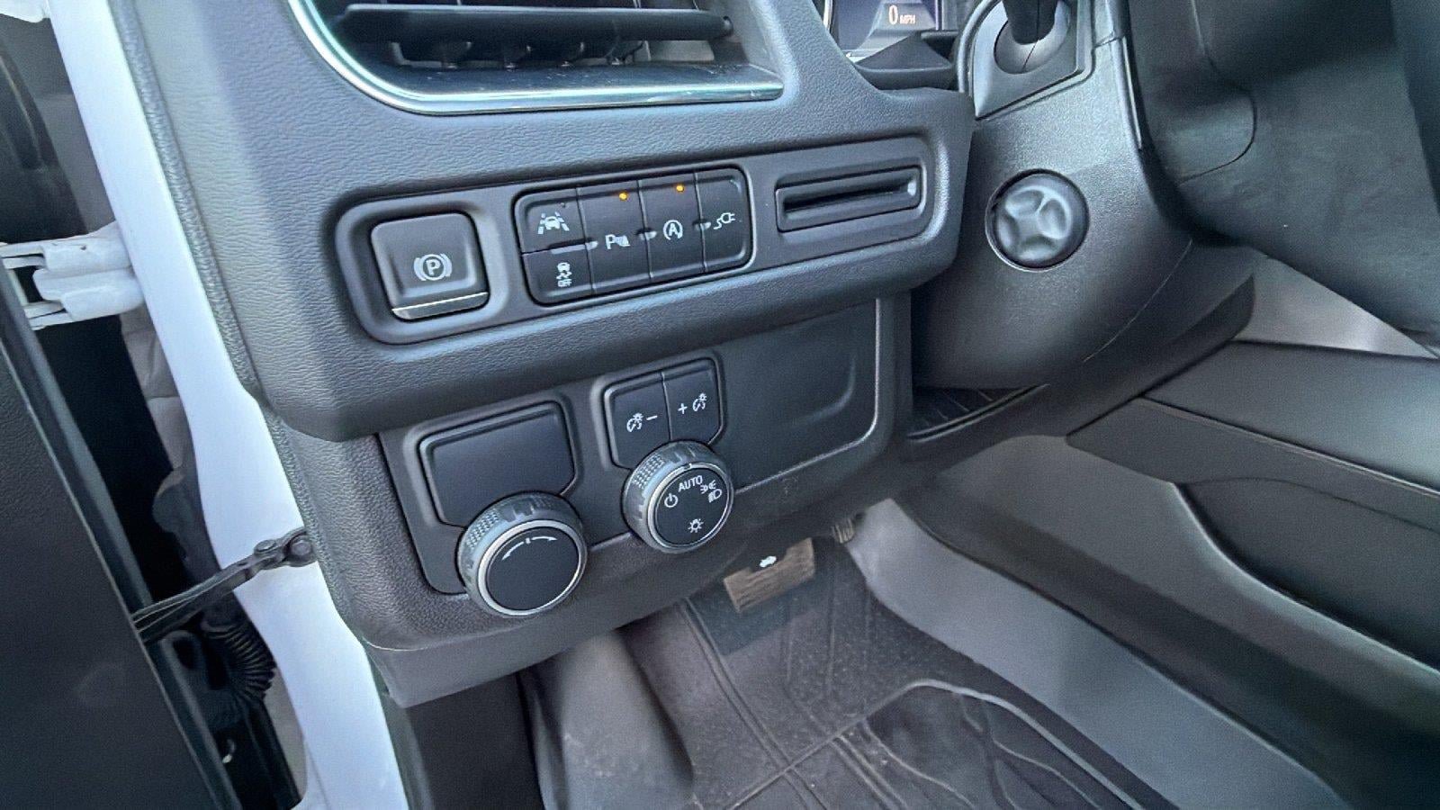 Used 2021 Chevrolet Tahoe RST w/ Luxury Package RWD image 26