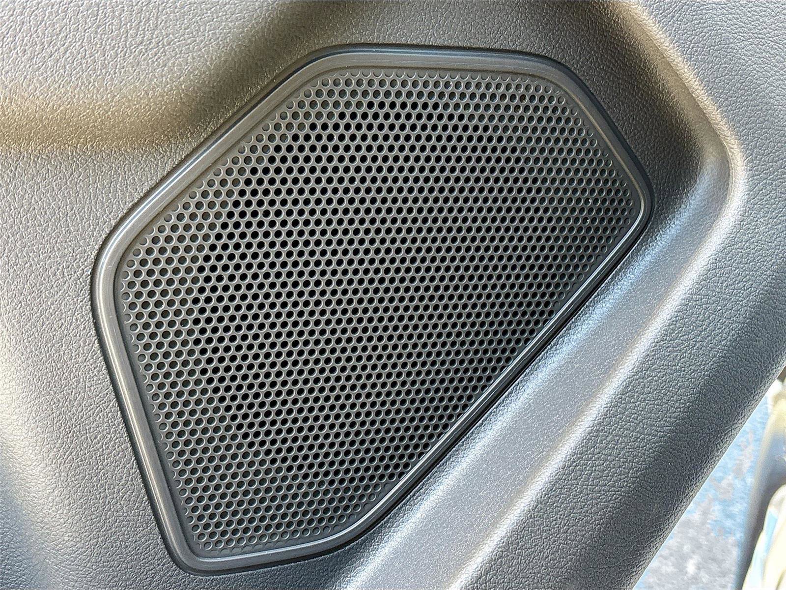 Used 2023 Ford Transit 350 XLT image 18