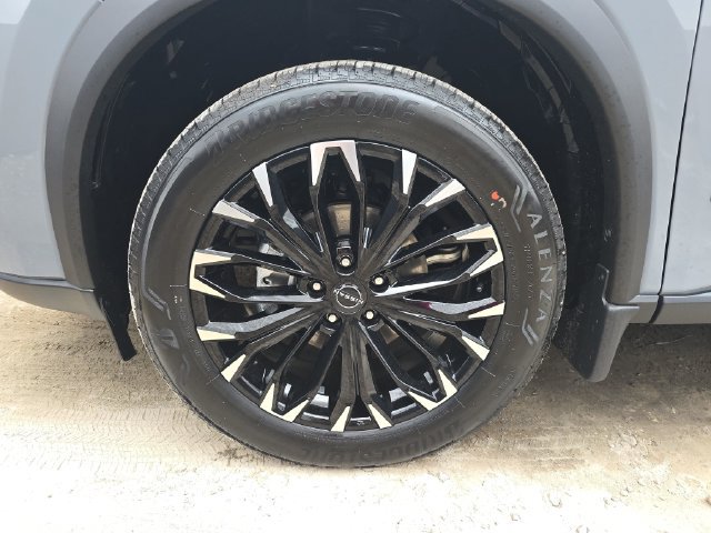 New 2027 Nissan Rogue Dark Armor FWD image 14