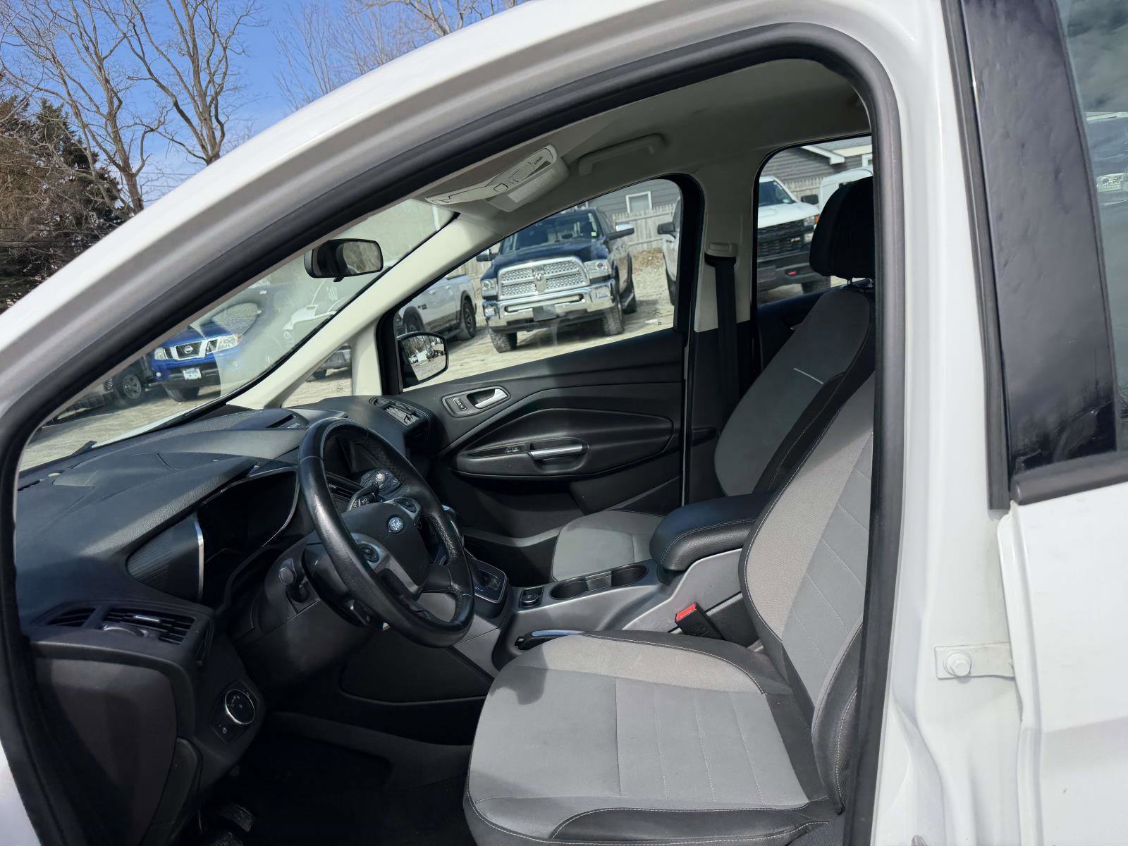Used 2014 Ford C-MAX SE w/ Equipment Group 202A image 13