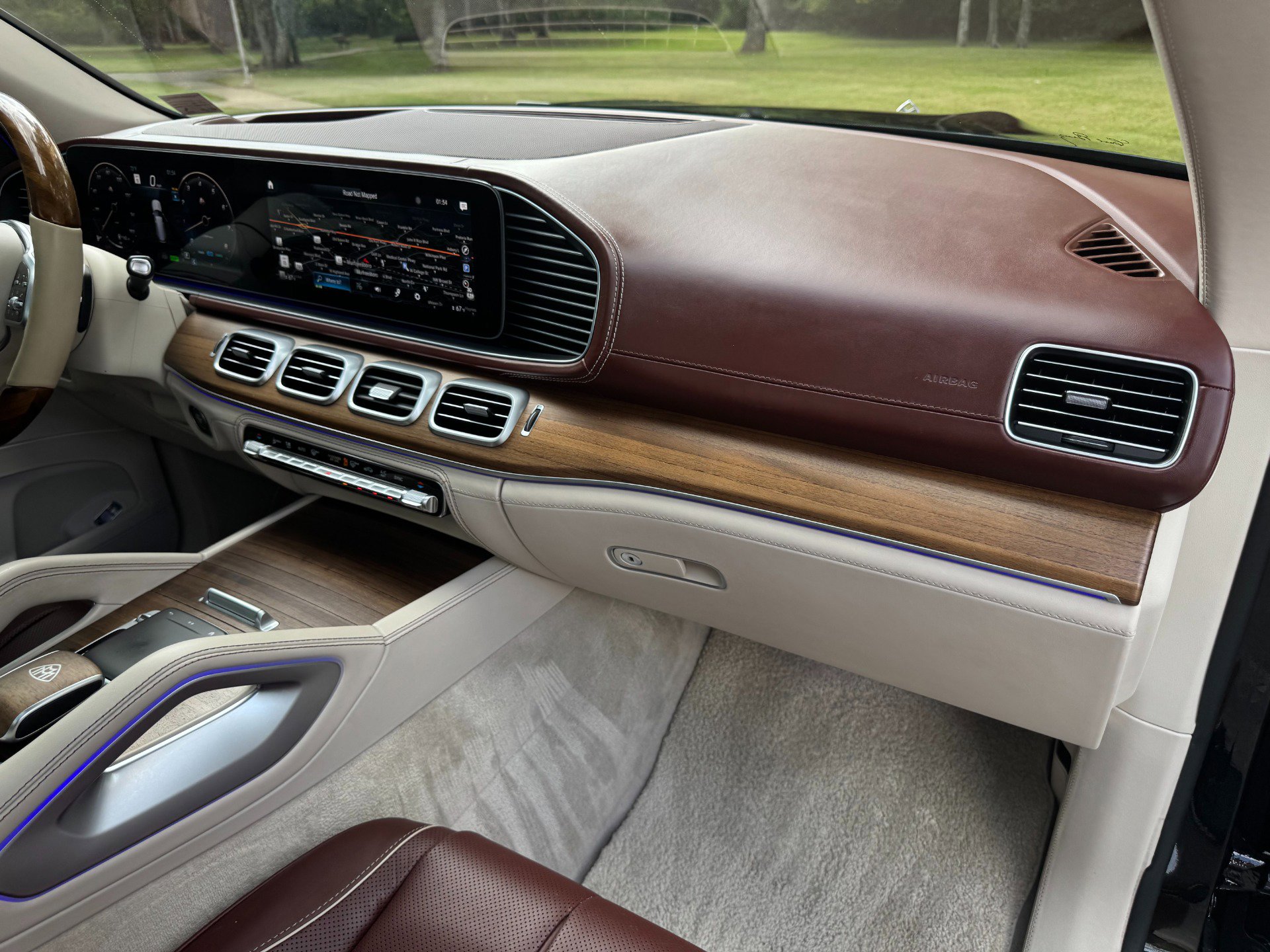 Used 2023 Mercedes-Benz Maybach GLS 600 4MATIC image 29