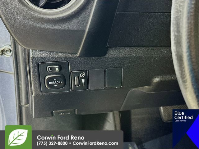 Used 2017 Toyota Corolla XSE image 13