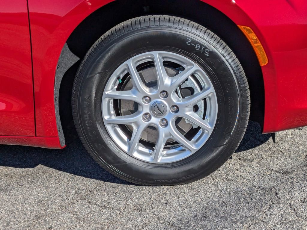 New 2025 Chrysler Voyager LX image 14