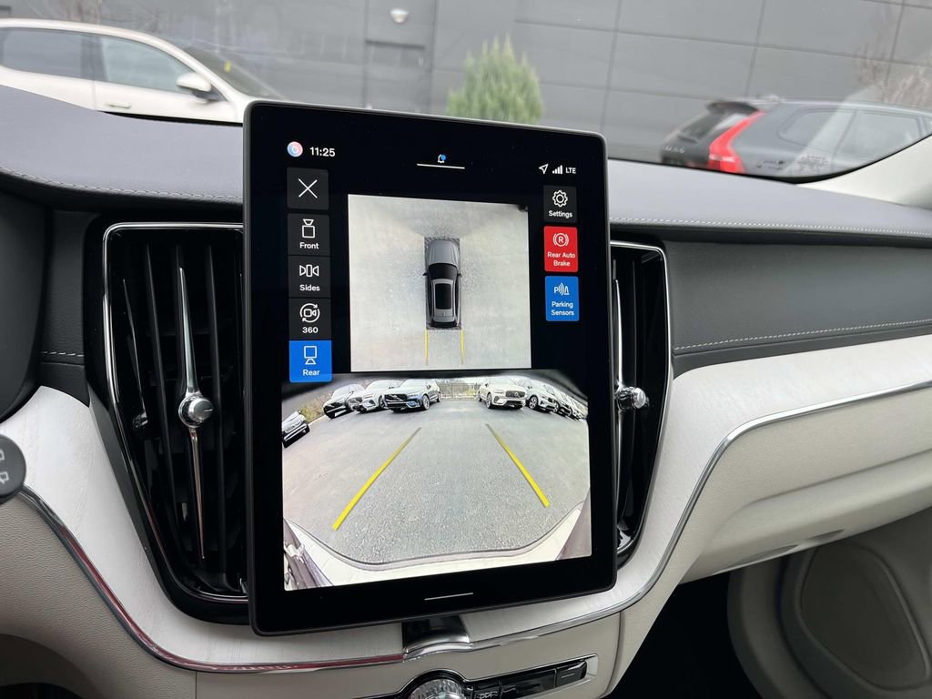 New 2026 Volvo XC60 B5 Ultra w/ Climate Package image 30