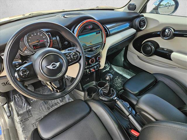 Used 2015 MINI Cooper S image 12