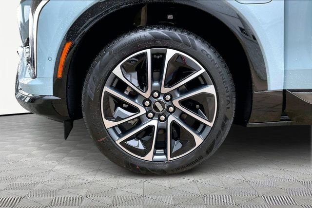 New 2026 Cadillac Optiq Sport 1 image 13