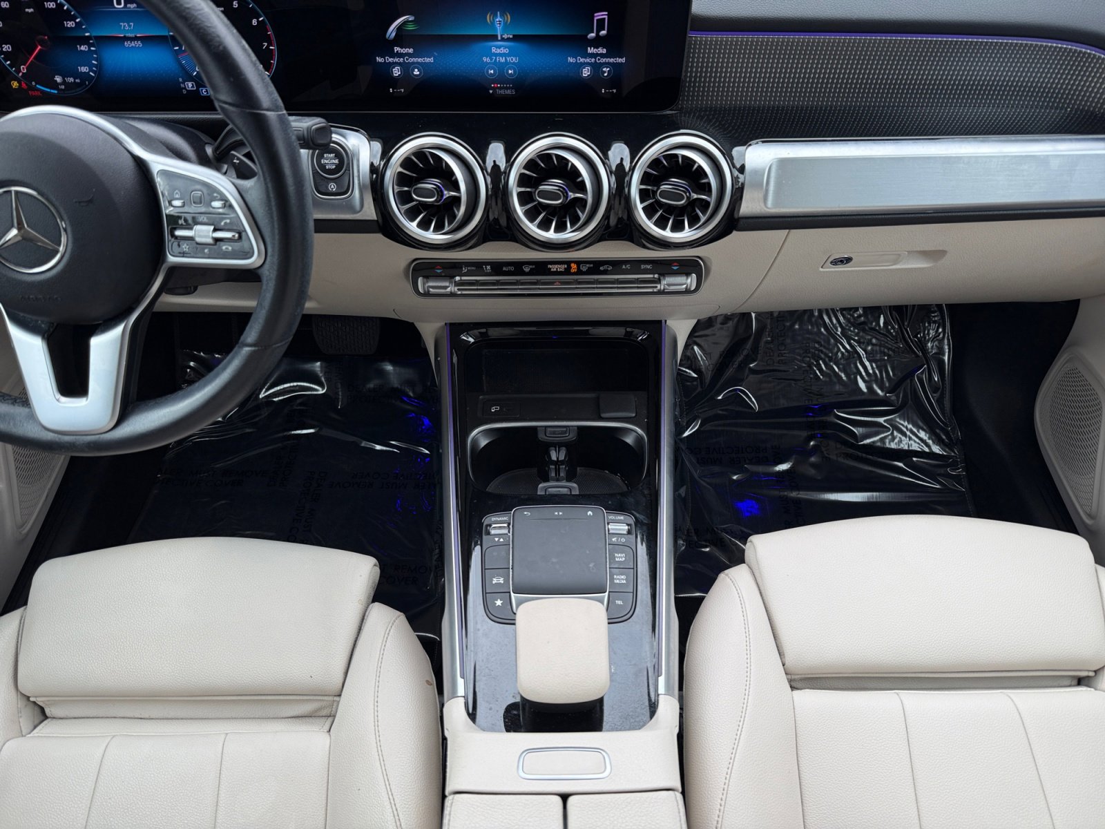 Used 2022 Mercedes-Benz GLB 250 w/ Premium Package Lite image 11