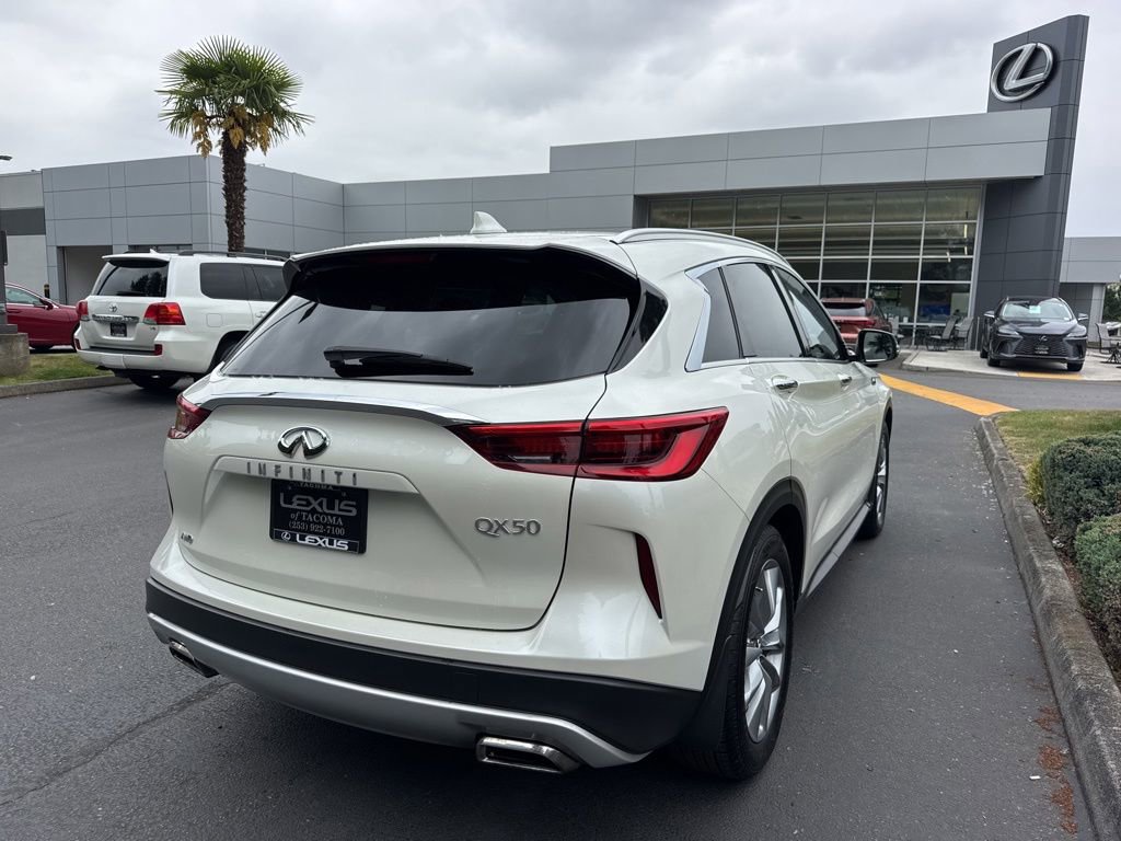 Used 2019 INFINITI QX50 Luxe w/ Navigation Package AWD/4WD image 7