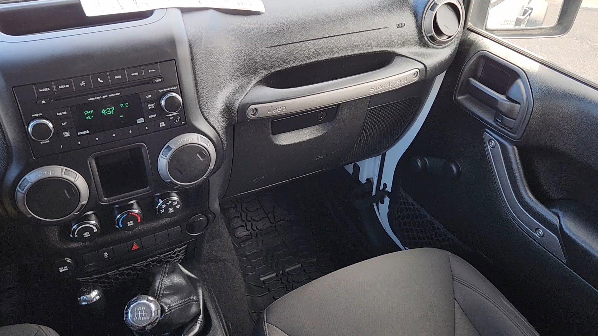 Used 2017 Jeep Wrangler Sport image 6