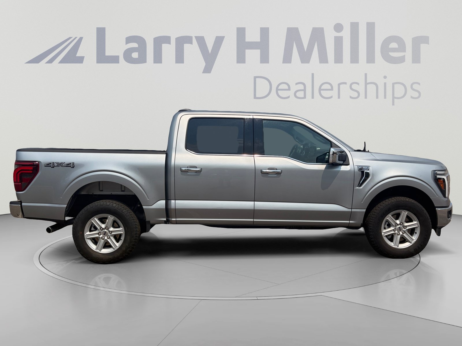 Used 2025 Ford F150 Lariat AWD/4WD image 7
