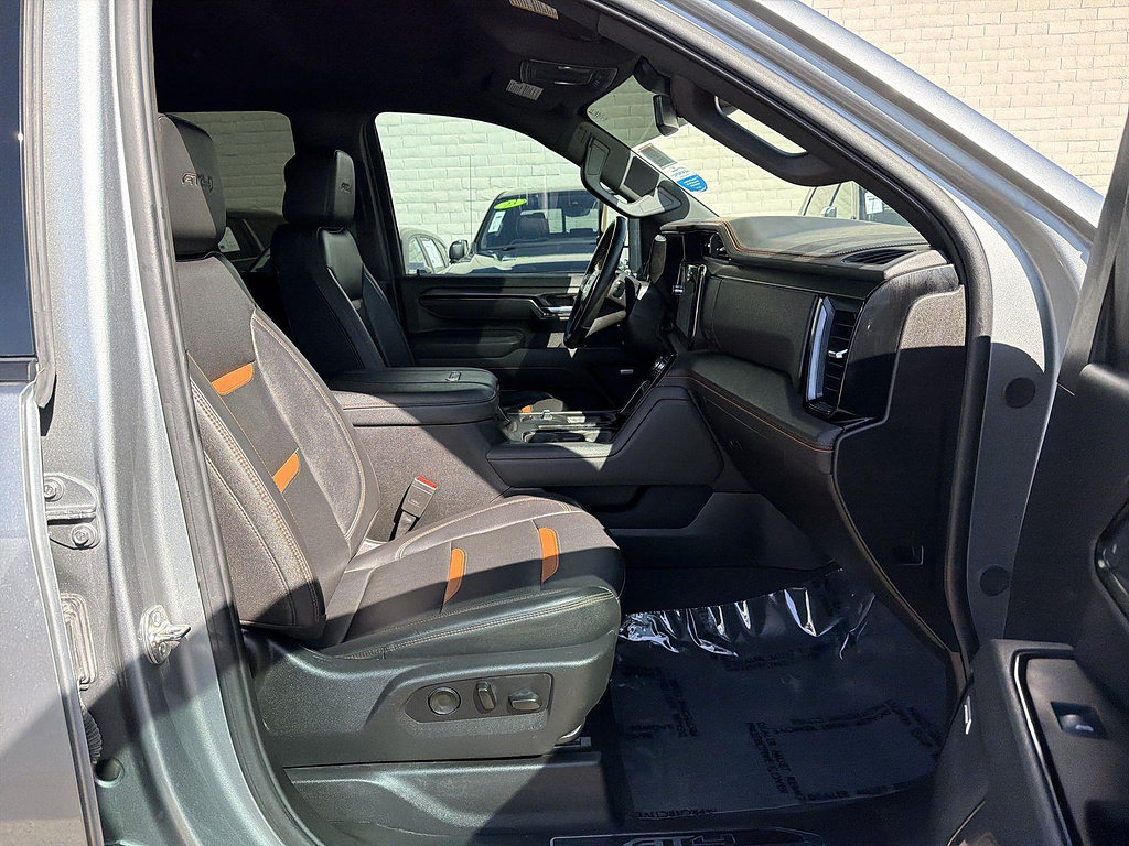 Used 2025 GMC Sierra 2500 AT4 AWD/4WD image 27