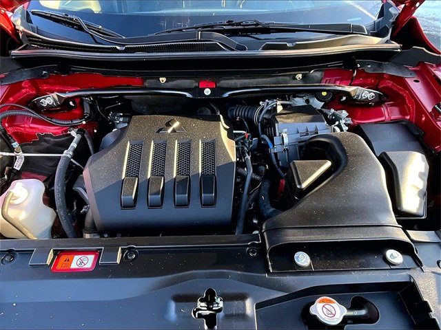 Used 2024 Mitsubishi Eclipse Cross SE image 10