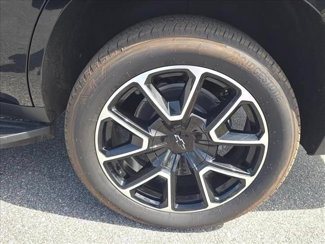 Used 2026 Chevrolet Tahoe RST w/ Comfort Package AWD/4WD image 13