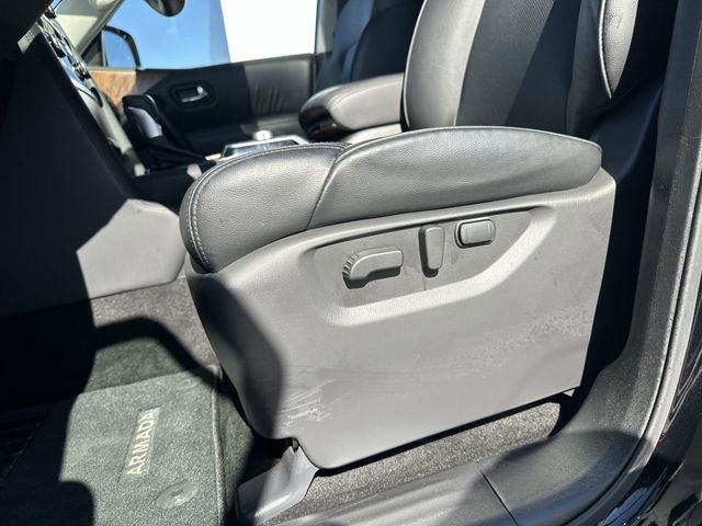 Certified 2024 Nissan Armada SL w/ Captain's Chairs Package image 30