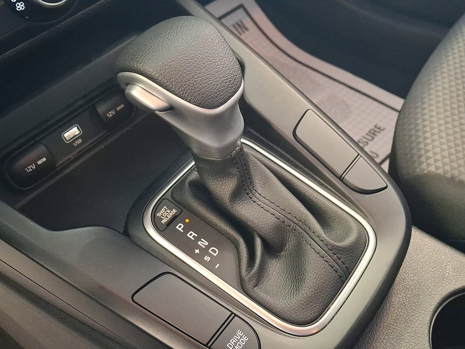Certified 2023 Kia Soul LX w/ LX Technology Package FWD image 14