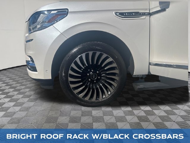 Used 2018 Lincoln Navigator Black Label w/ Cargo Package AWD/4WD image 28