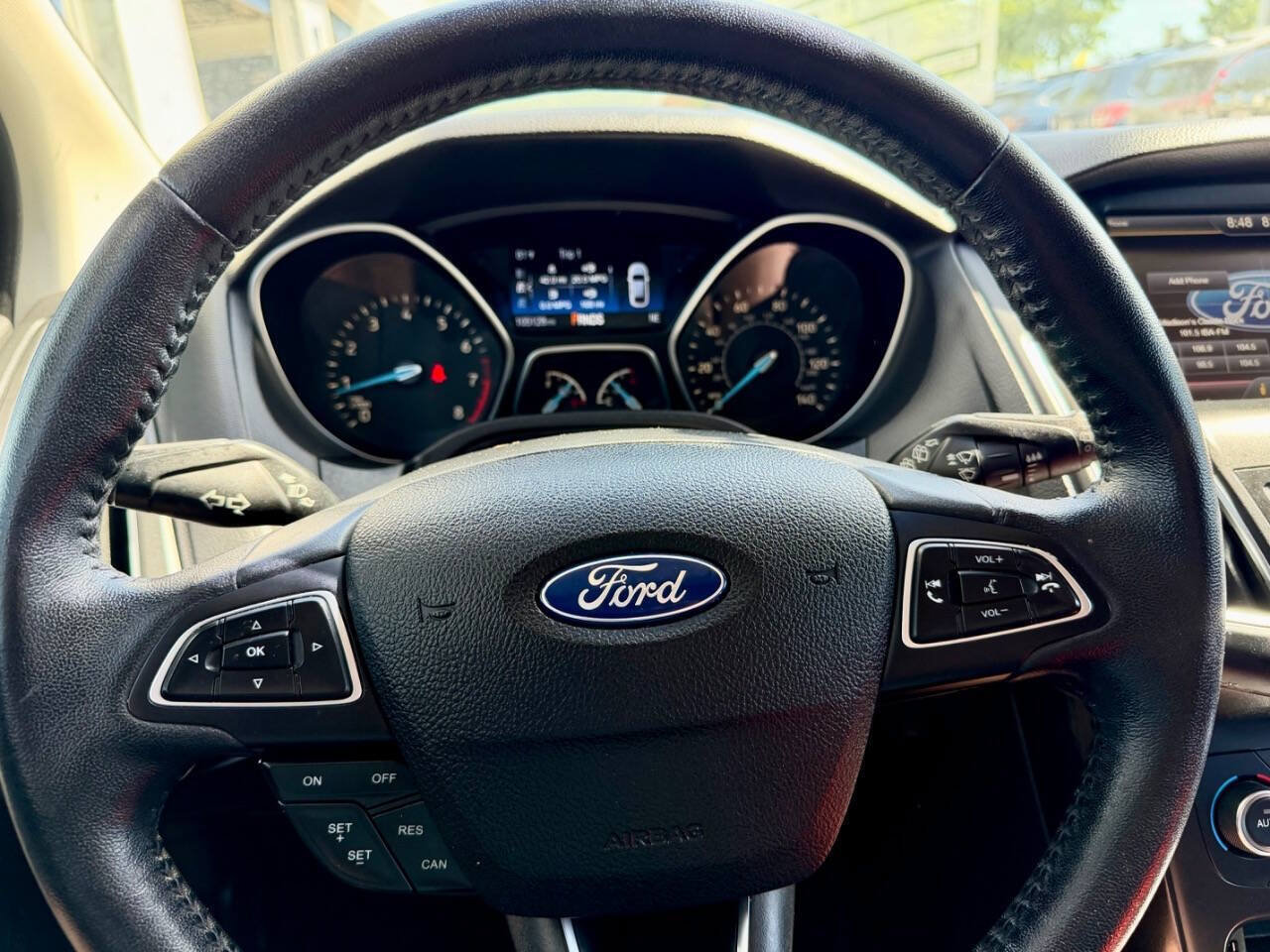 Used 2015 Ford Focus Titanium FWD image 34