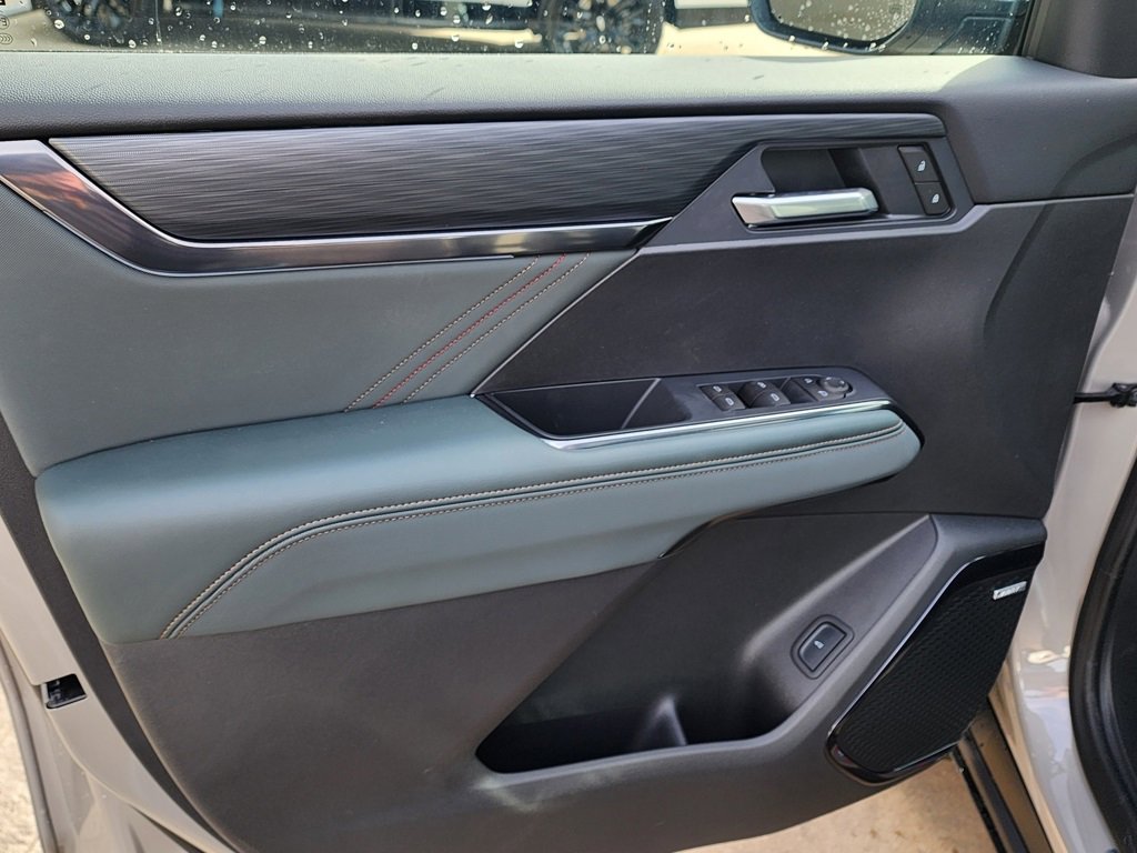 New 2026 GMC Acadia AT4 w/ Super Cruise Package image 13