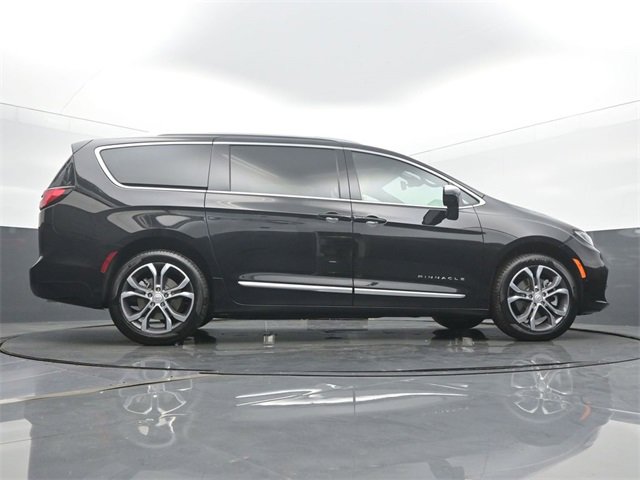 New 2026 Chrysler Pacifica Pinnacle image 52