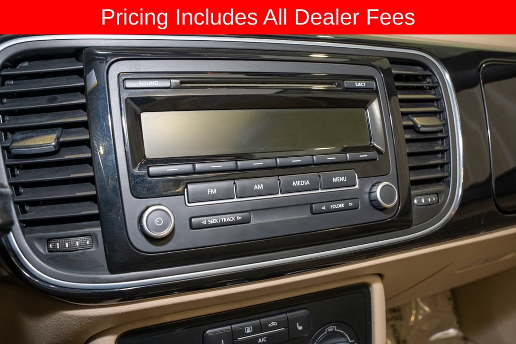 Used 2013 Volkswagen Beetle 2.5 FWD image 11