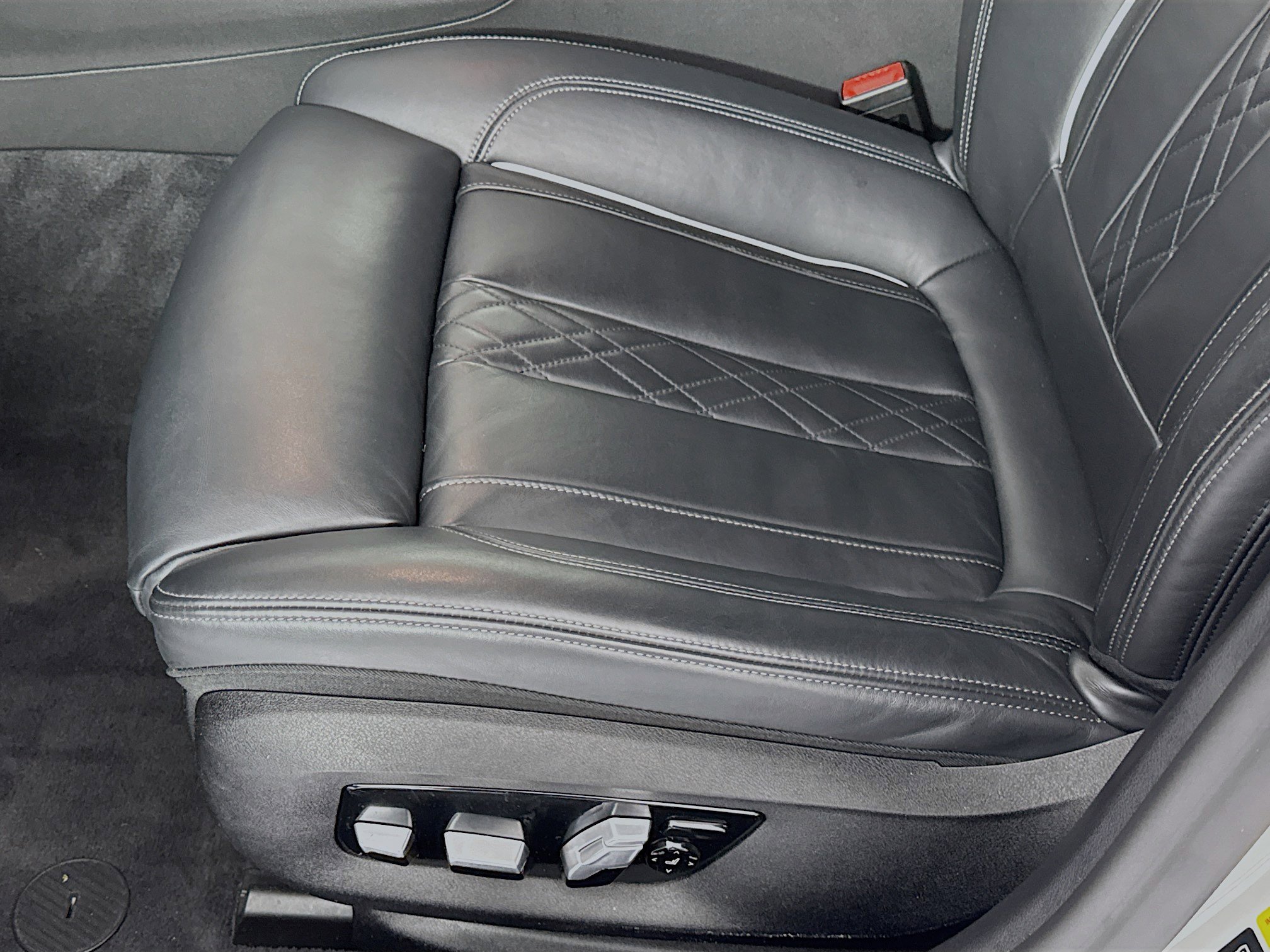 Used 2020 BMW M550i xDrive image 20