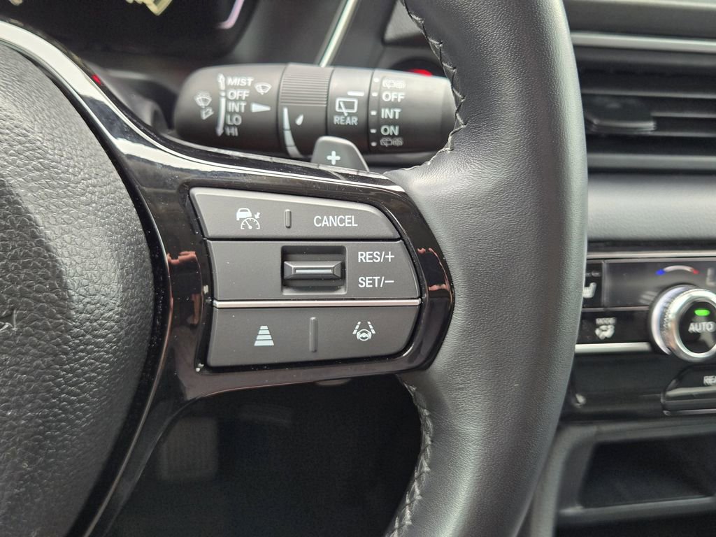 Used 2024 Honda Pilot Touring image 32