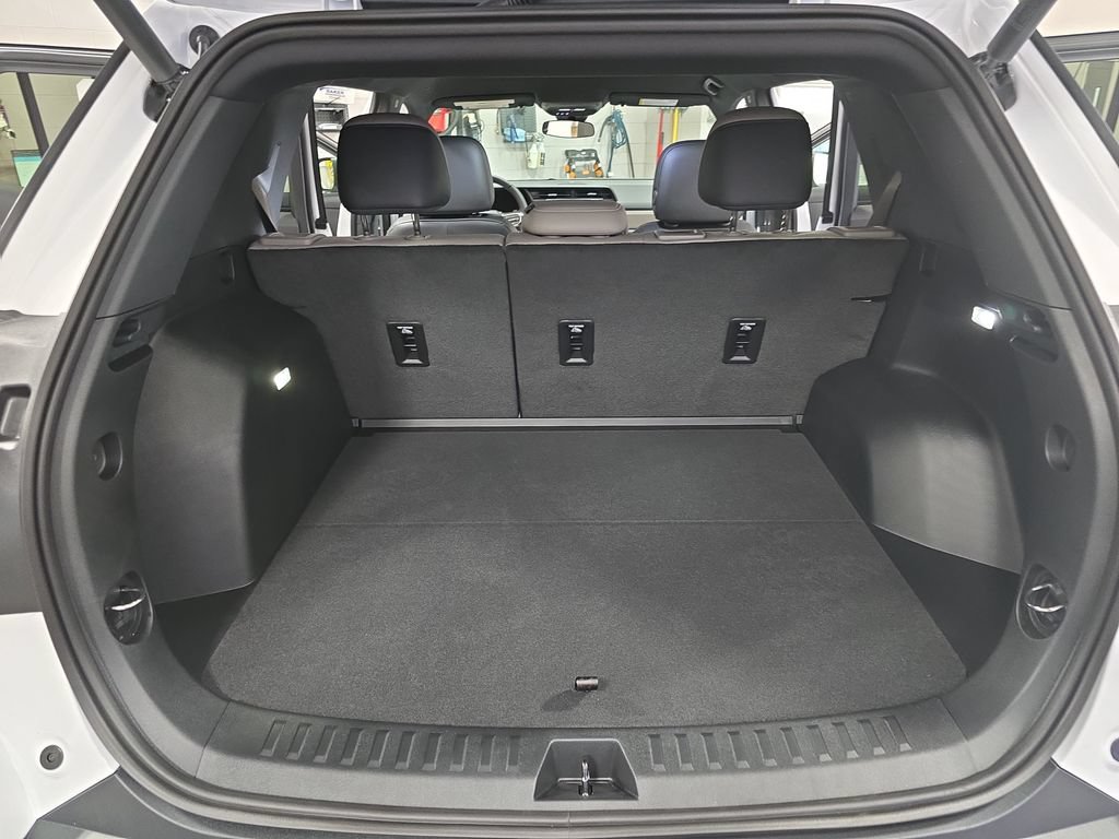 New 2026 GMC Terrain Elevation w/ Elevation Premium Package AWD/4WD image 12