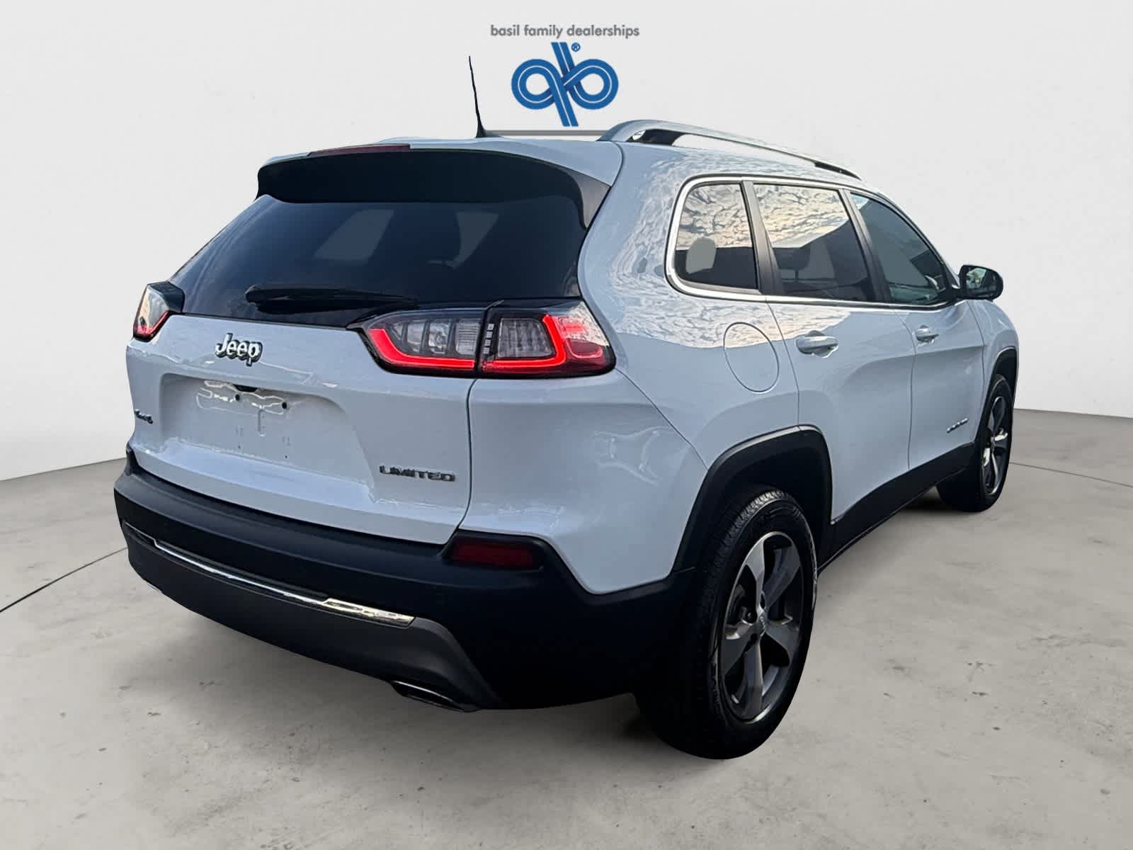 Used 2020 Jeep Cherokee Limited AWD/4WD image 7