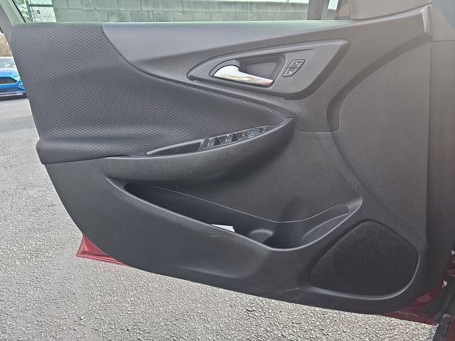 Used 2018 Chevrolet Malibu LT image 23