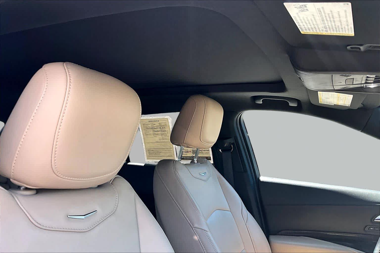 Used 2024 Cadillac XT4 Premium Luxury FWD image 14