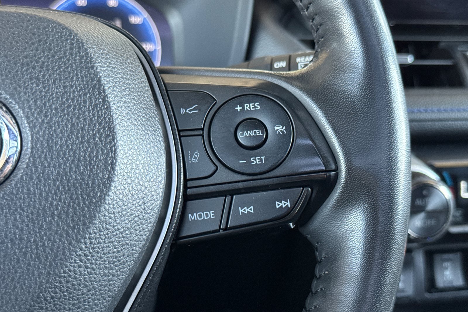 Certified 2023 Toyota RAV4 XSE AWD/4WD image 30
