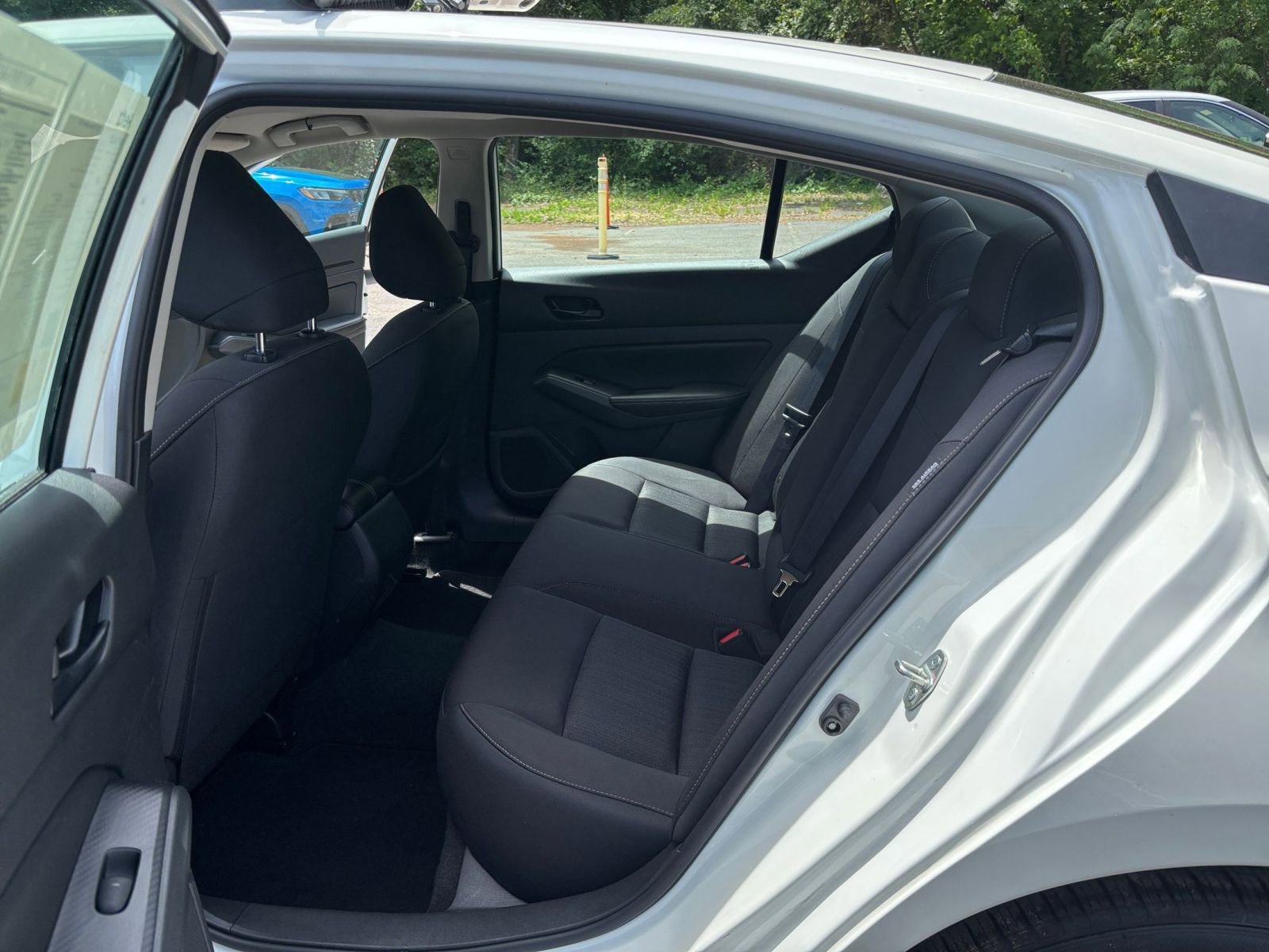 Used 2025 Nissan Altima 2.5 SV FWD image 25