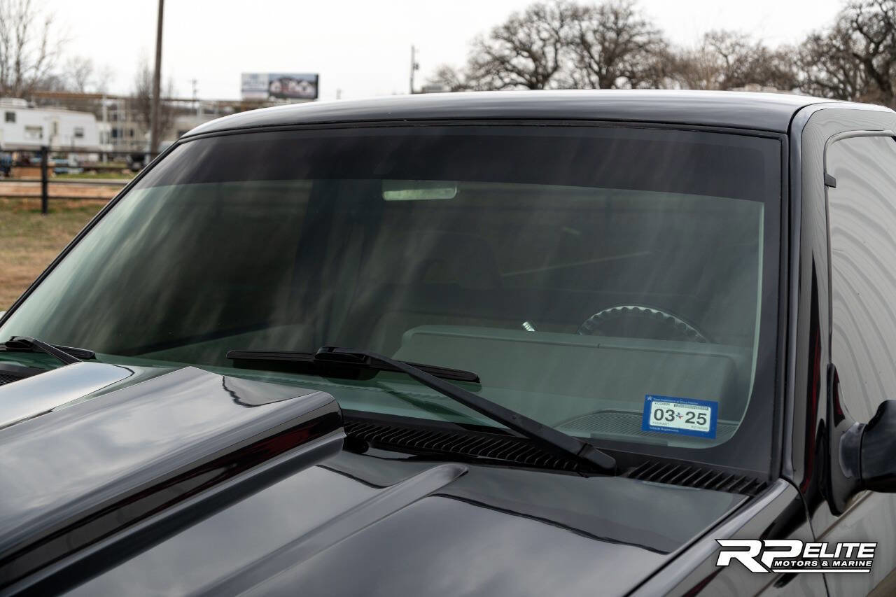 Used 1994 Chevrolet Silverado 1500 2WD Regular Cab image 22