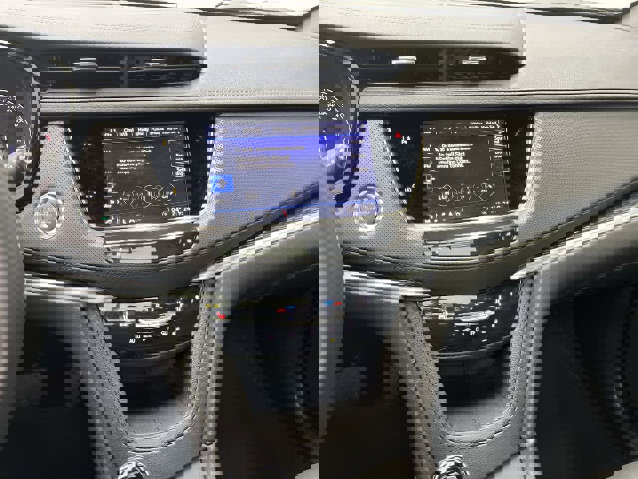 Certified 2025 Cadillac XT5 Premium Luxury image 19