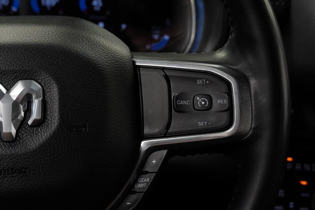 Used 2023 RAM 1500 Laramie AWD/4WD image 33