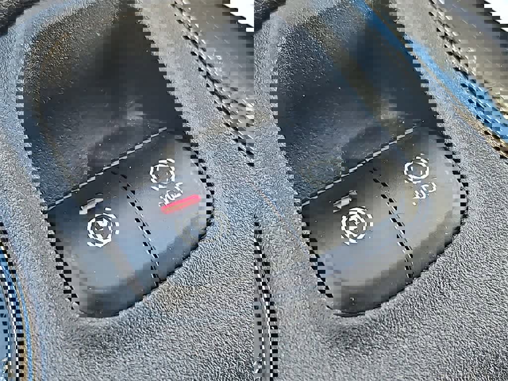 Used 2022 Toyota Corolla LE image 20