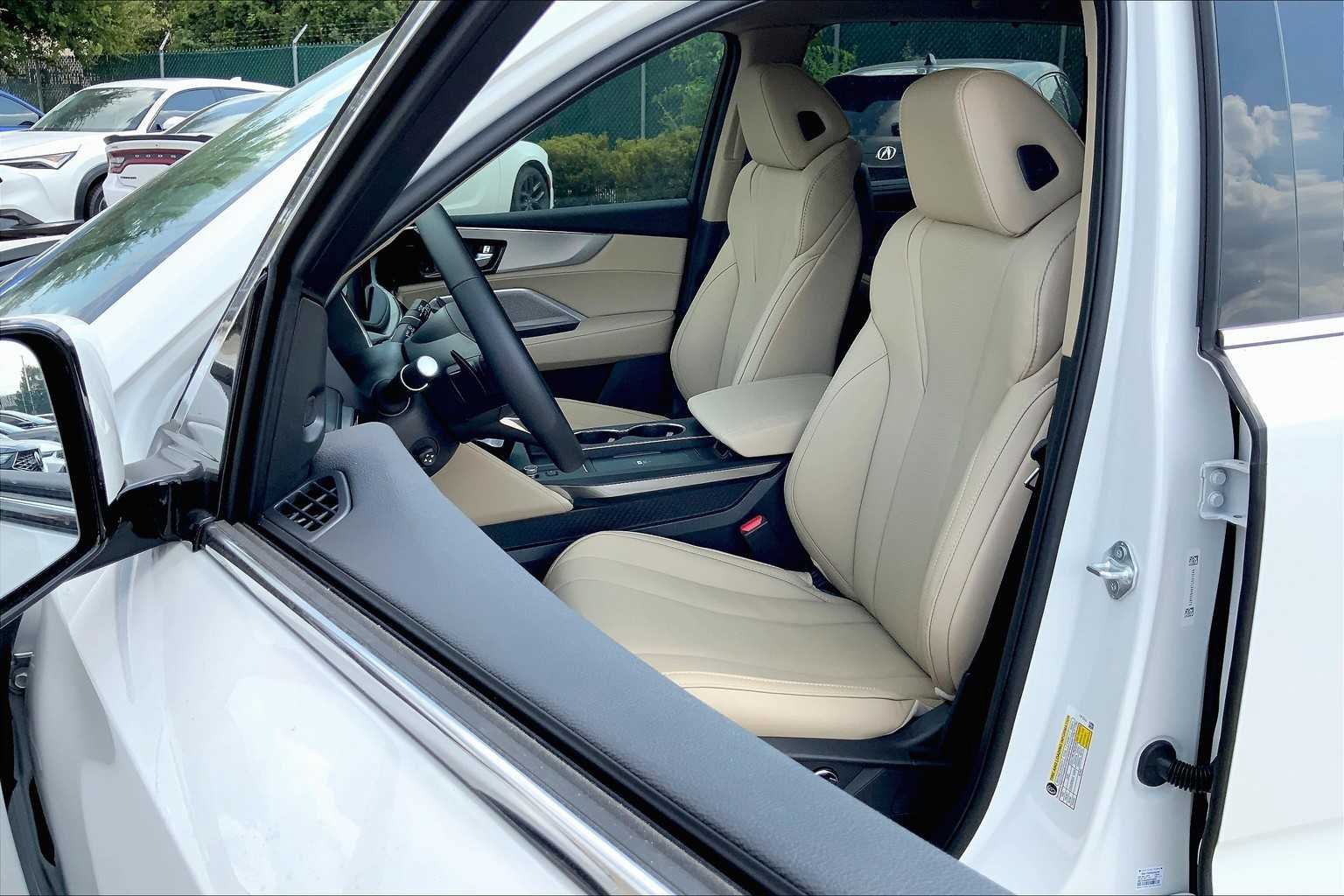 New 2026 Acura MDX w/ Technology Package FWD image 9