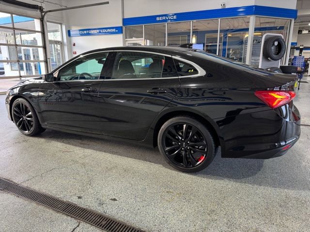 Used 2021 Chevrolet Malibu LT w/ Redline Edition image 5